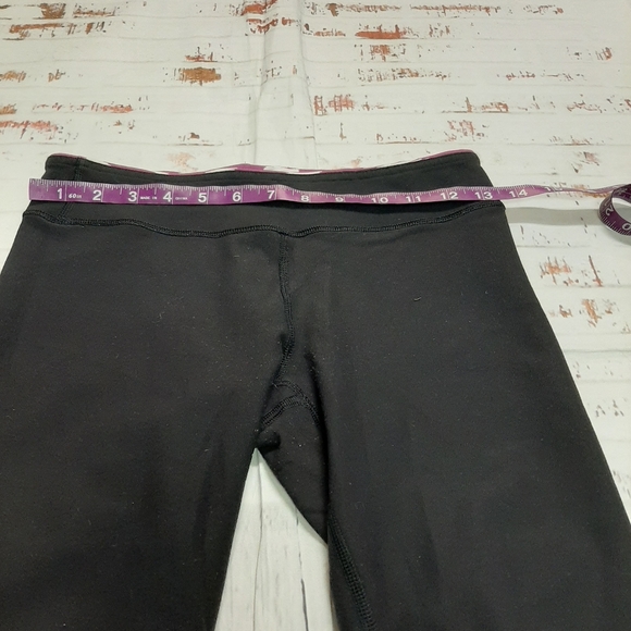 Ivivva by lululemon cropped reversible leggings - Picture 3 of 10